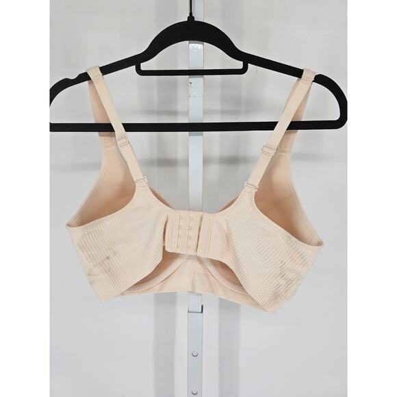 Breezies Womens Sz 40D Lightly Padded Classic T Shirt Bra Cream Color - Picture 3 of 4